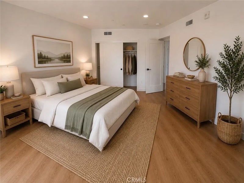 176 N Catalina Ave 402