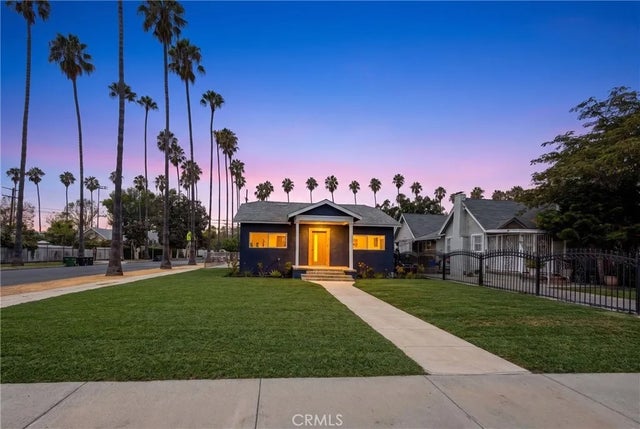 4933 7th, Los Angeles