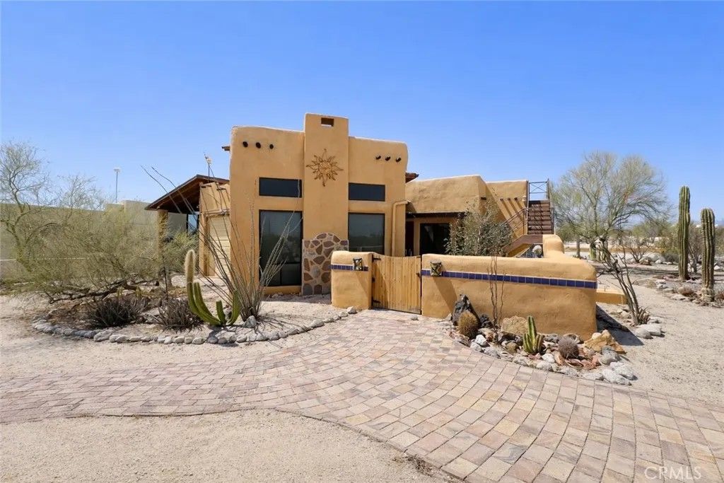 Photo of 6250 Palos Verdes South, Outside Area (outside U.s.) Foreign Country, CA 21850 (MLS # OC26087426)