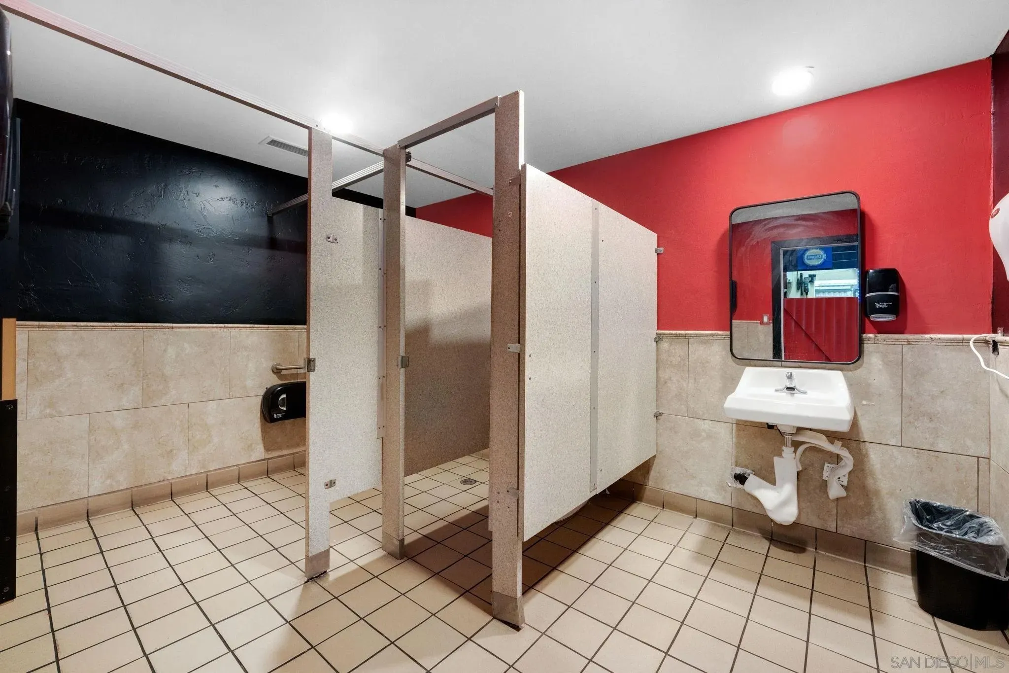 San Diego, California 92107, United States, ,Commercial,Active,241649