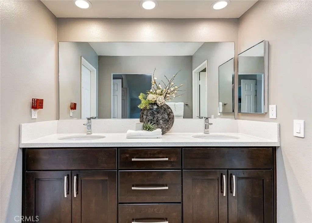 Photo of 2043 Winterwood Dr, Fullerton, CA 92833 (MLS # PW26090066)