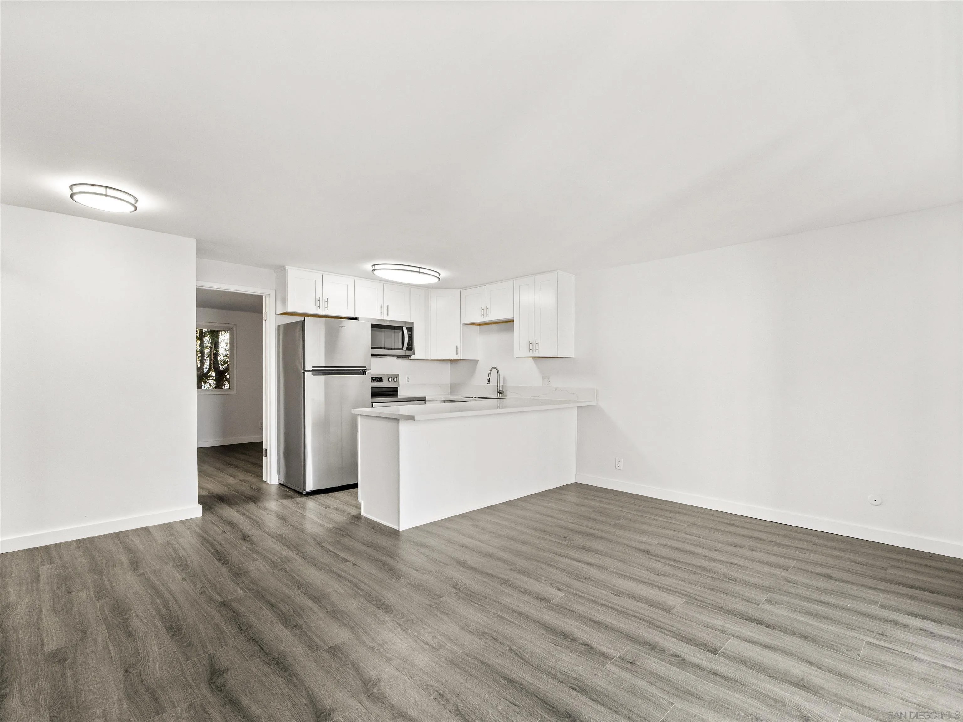 4057 Brant St UNIT 8