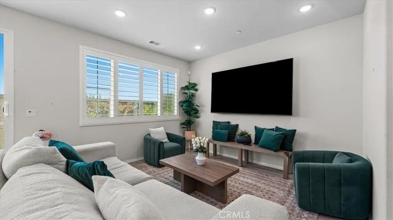 2015 Bergamot Street