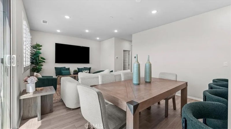 2015 Bergamot Street