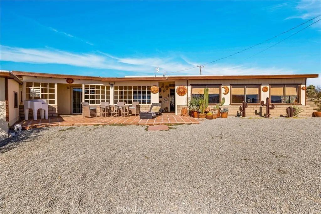 3707 Indio Ave