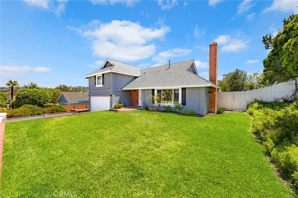 2115 Tierra Loma Drive