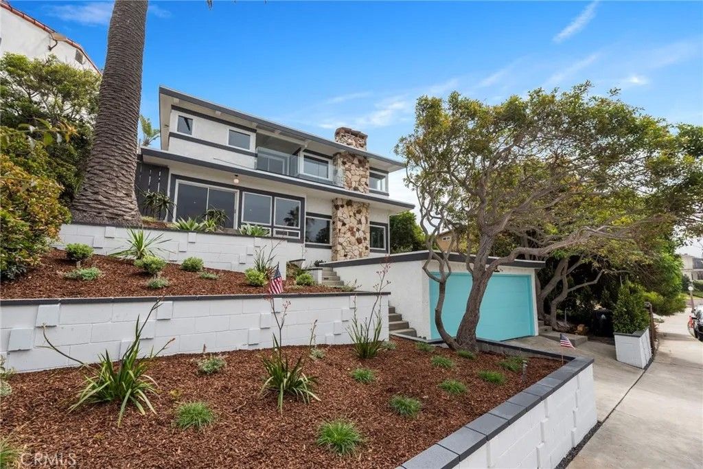 Photo of 7512 Rindge Avenue, Playa Del Rey, CA 90293 (MLS # SB25263084)