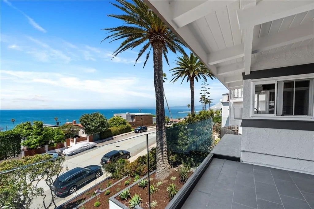 Photo of 7512 Rindge Avenue, Playa Del Rey, CA 90293 (MLS # SB25263084)