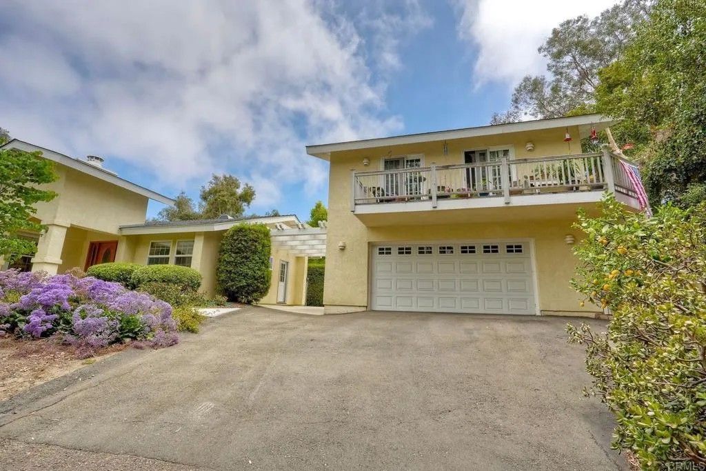 Photo of 519 Quail Gardens Drive, Encinitas, CA 92024 (MLS # NDP2606559)