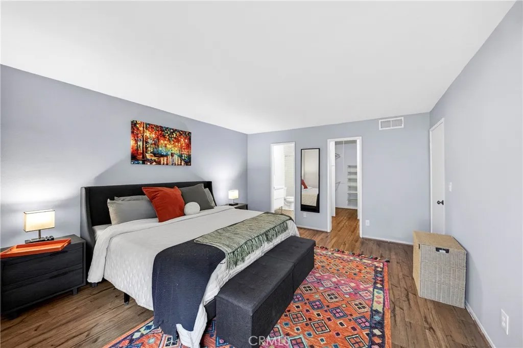 15020 Victory Boulevard 104