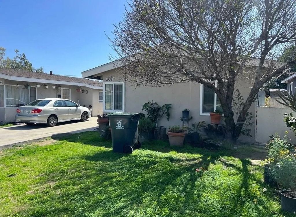 Photo of 508 W Edinger Ave, Santa Ana, CA 92707 (MLS # OC26050036)