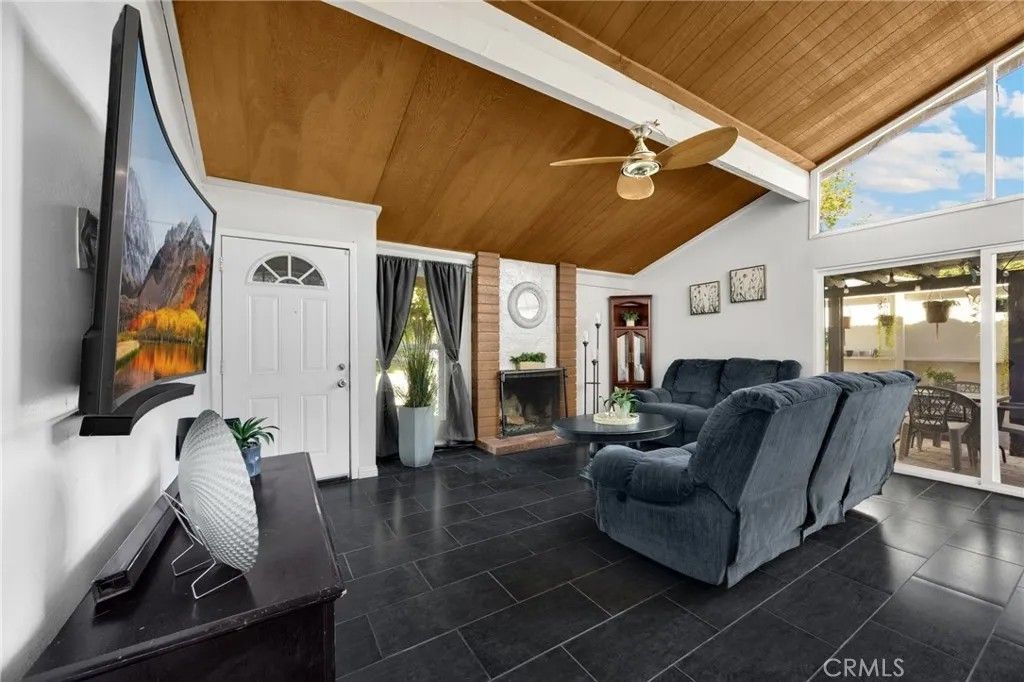 Photo of 1399 Fredericks Ln, Upland, CA 91786 (MLS # PW26051335)