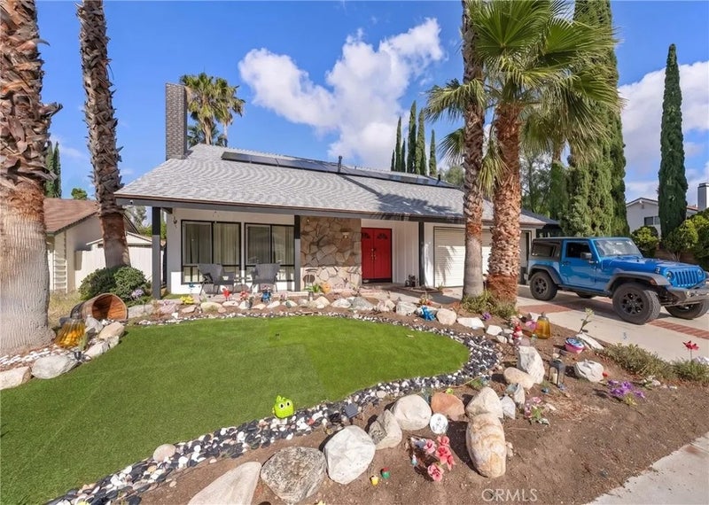 28975 Gladiolus Drive