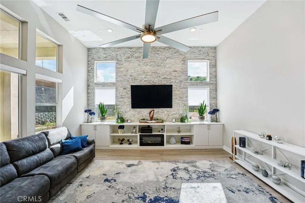 Photo of 34676 Conadria Avenue, Yucaipa, CA 92399 (MLS # IG26037557)