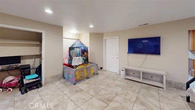 6 Avery Court