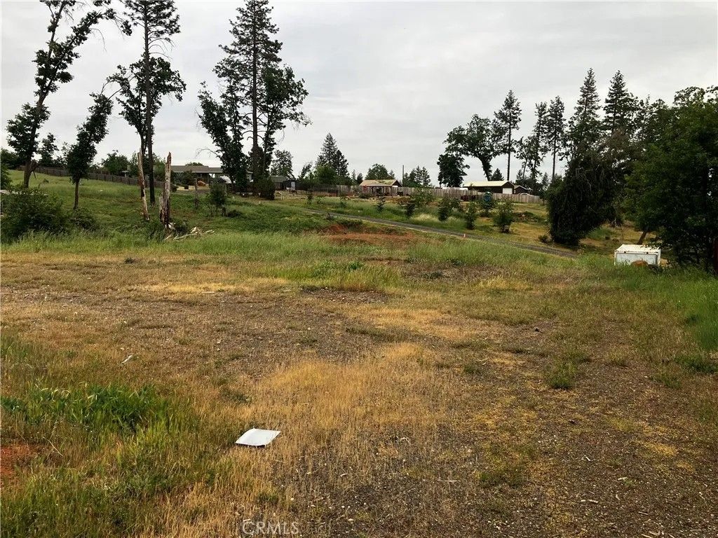 Photo of 1318 Pearson Rd, Paradise, CA 95969 (MLS # PW26068515)
