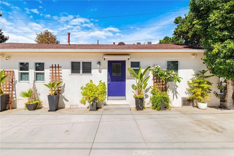 239 W Hillcrest