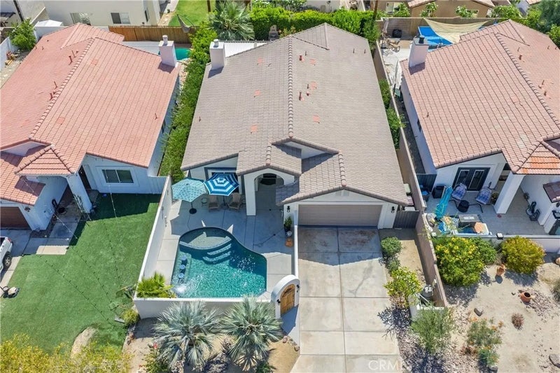 52580 Avenida Alvarado