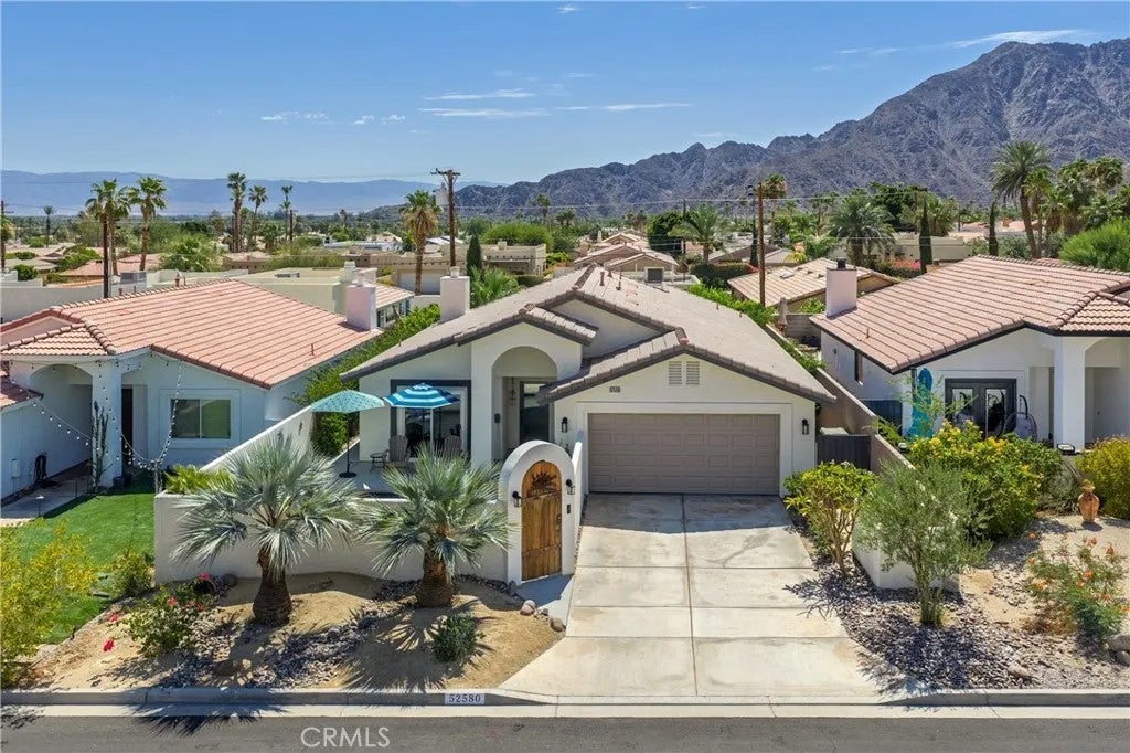 52580 Avenida Alvarado