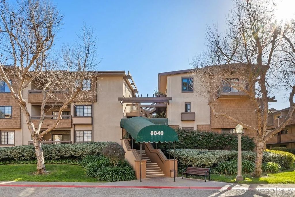 Photo of 8840 Villa La Jolla Dr #203, La Jolla, CA 92037 (MLS # 260002385)