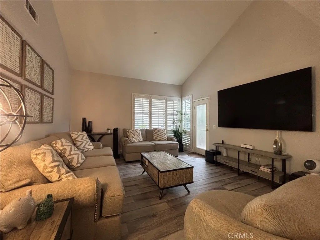 Photo of 1001 Chandler, San Bernardino, CA 92346 (MLS # IV25238883)
