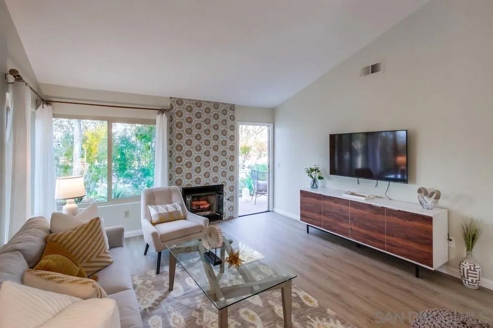 12242 Paseo Lucido C
