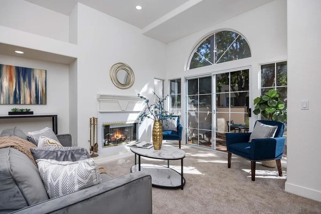 Photo of 5125 Renaissance Ave #B, San Diego, CA 92122 (MLS # 260006544)