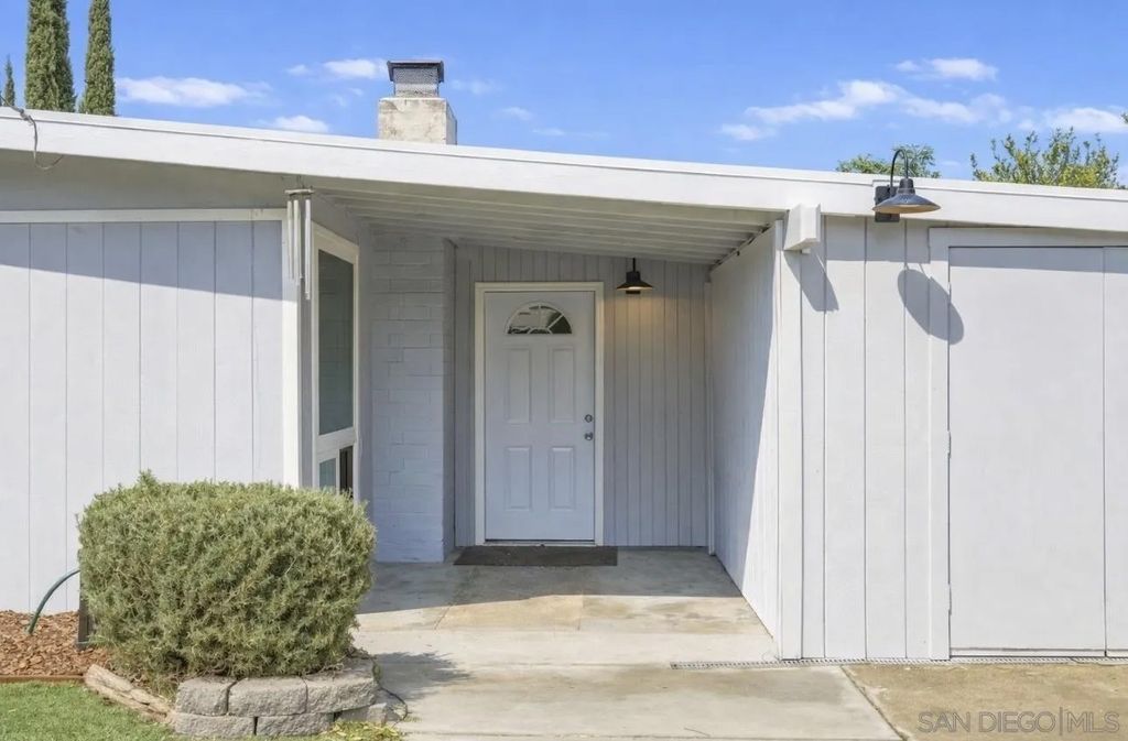 Photo of 9241 Bloomdale St, Santee, CA 92071 (MLS # 260004156)