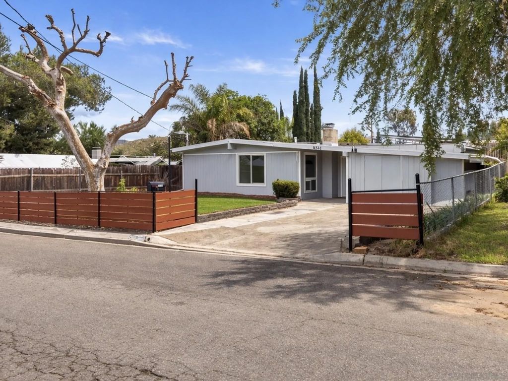 Photo of 9241 Bloomdale St, Santee, CA 92071 (MLS # 260004156)