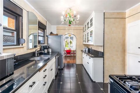 Tiny photo for 2431 S Holt Ave, Los Angeles, CA 90034 (MLS # SB25244058)