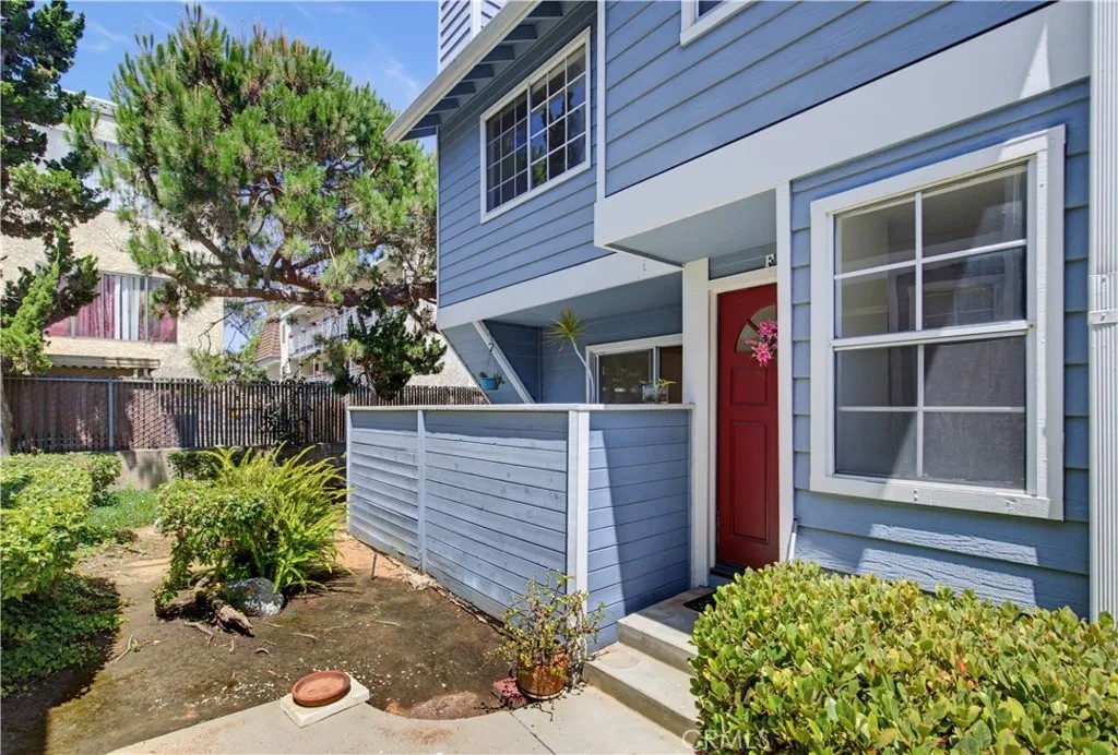 26119 Frampton F