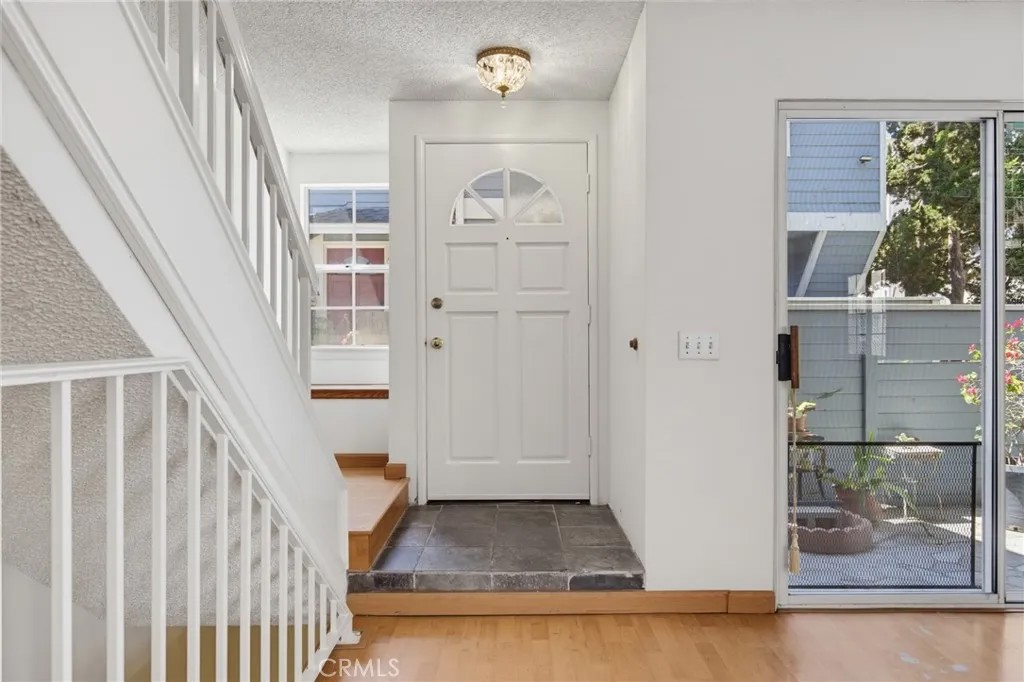 26119 Frampton F