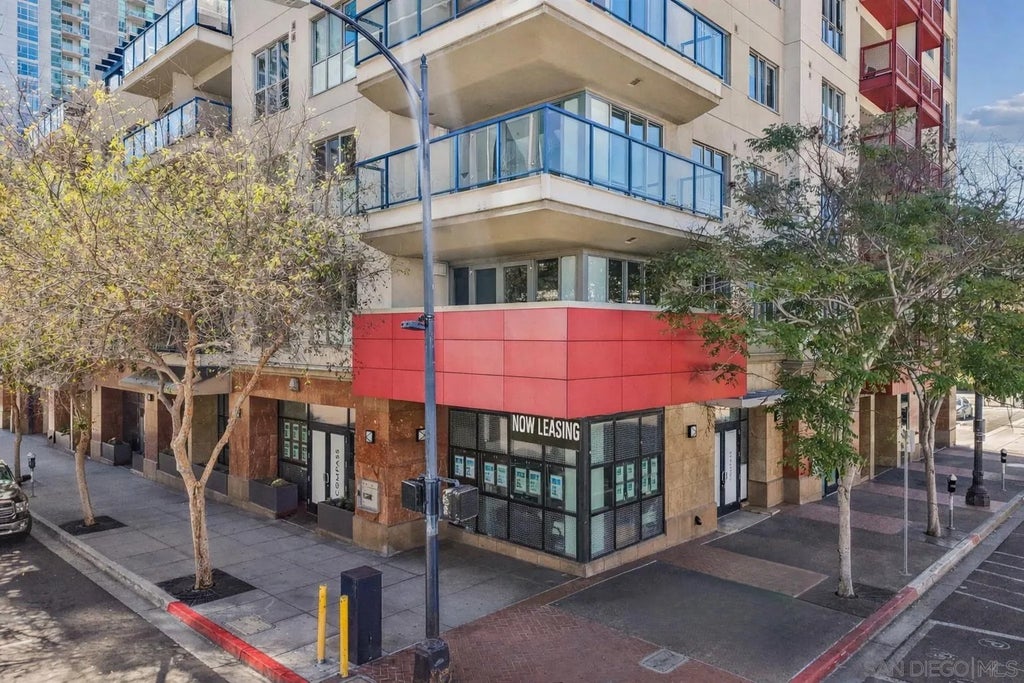 Photo of 875 G St 108 ST, San Diego, CA 92101 (MLS # 260021703)