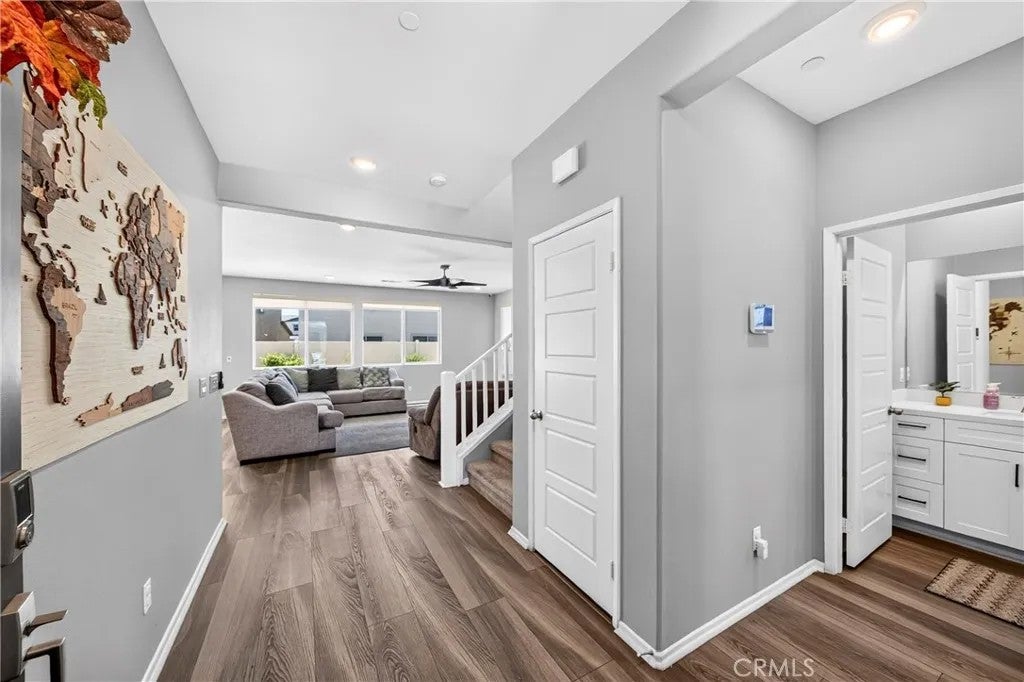 6112 Knoll Place