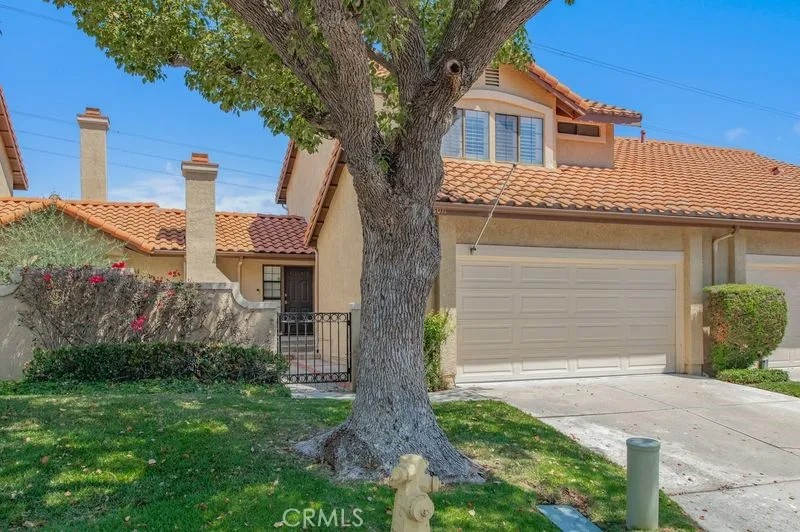 6011 E Montefino