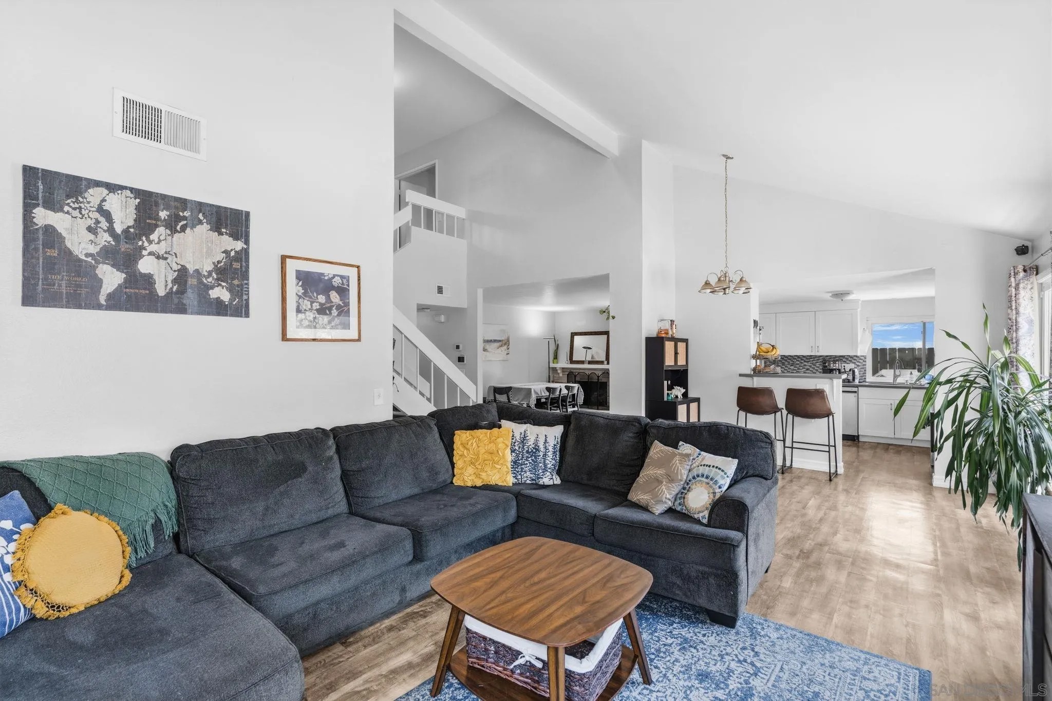 10131 Canyonridge