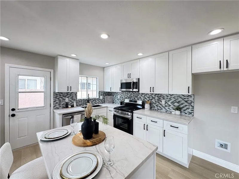 575 E Fernleaf
