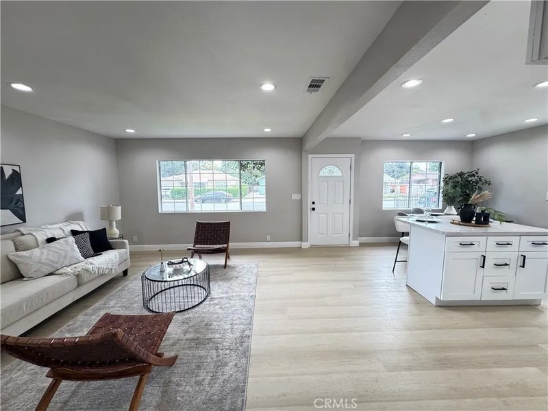 575 E Fernleaf
