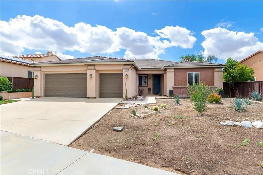 Photo of 13058 Wedges Dr, Beaumont, CA 92223 (MLS # SR26068100)