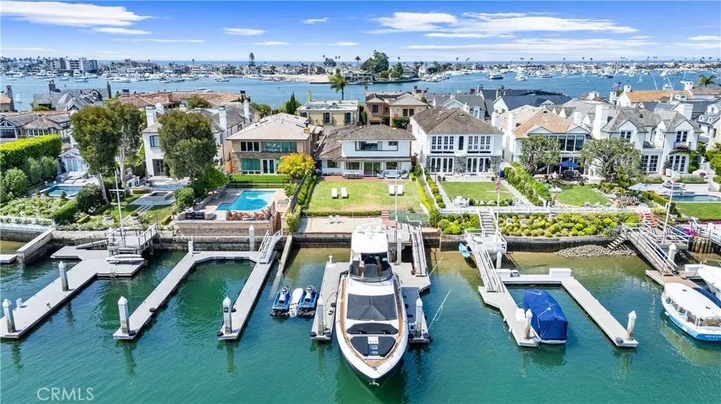 11 Harbor Island