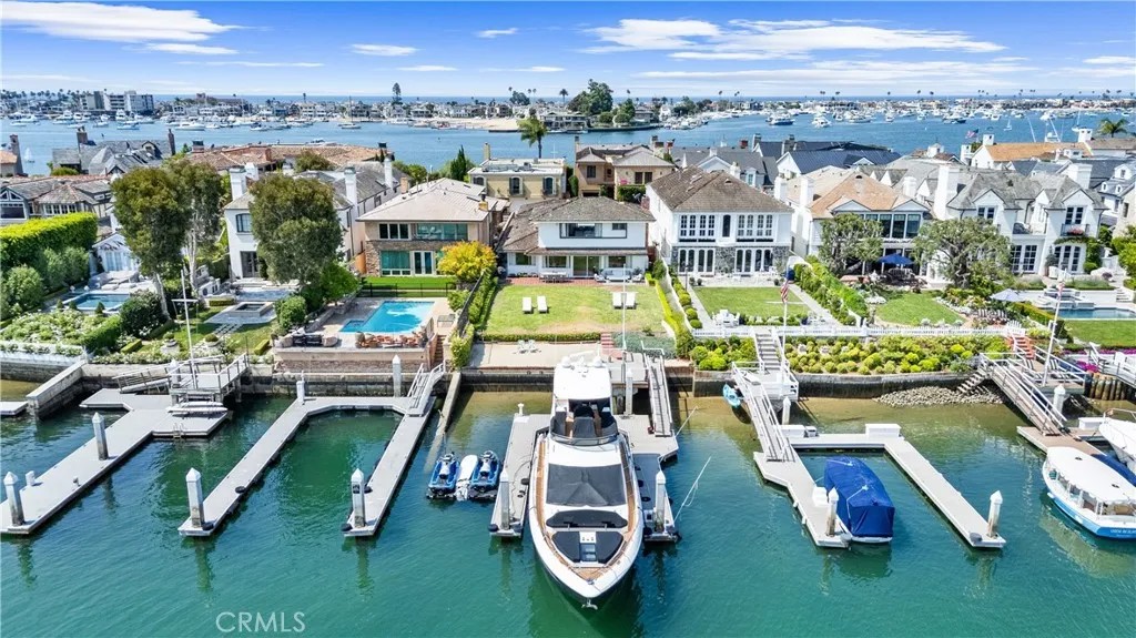 11 Harbor Island