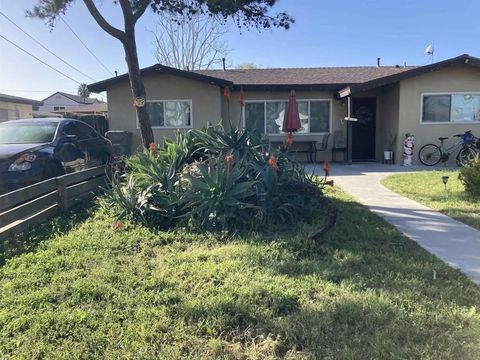 Photo of 558 12th Street, Imperial Beach, CA 92102 (MLS # PTP2602881)
