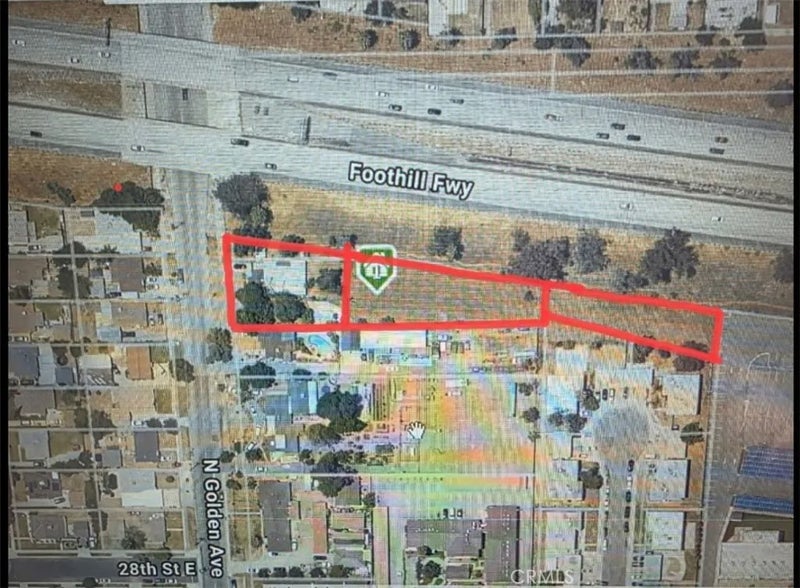 2881 N Golden