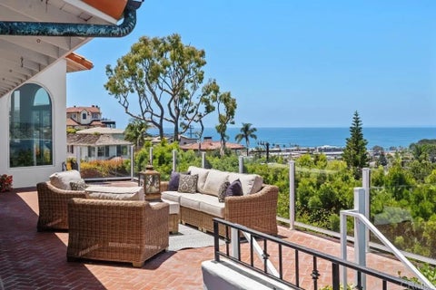 Photo of 1420 La Jolla Knoll, La Jolla, CA 92037 (MLS # NDP2605894)
