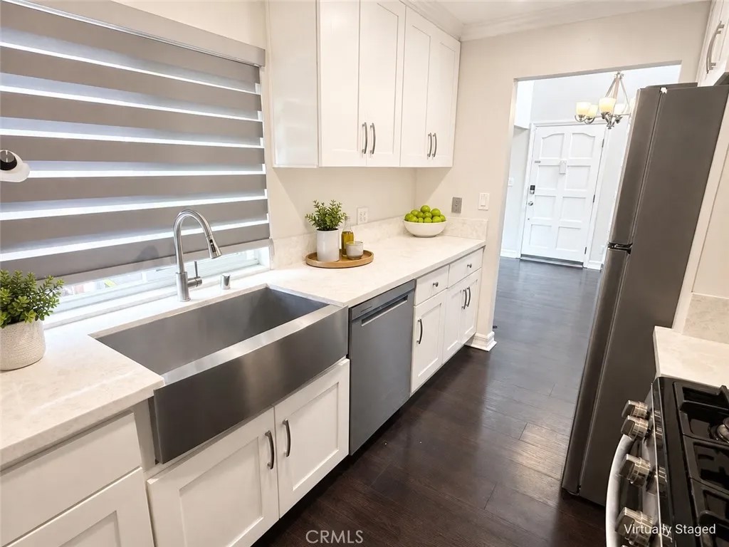 1001 W Stevens 409