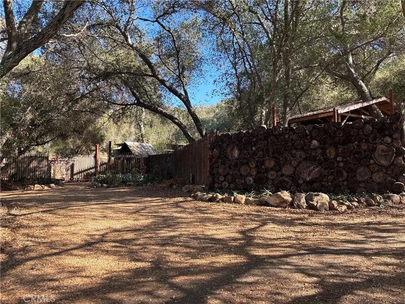 14549 Woods Valley