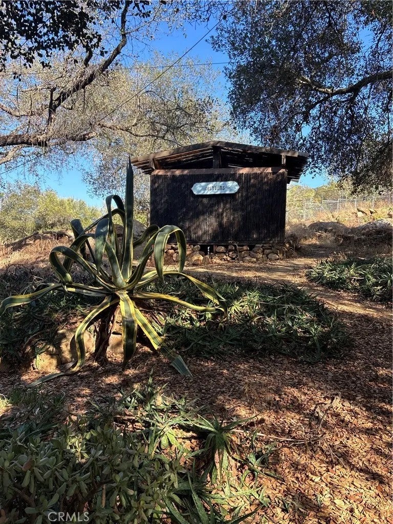 14549 Woods Valley