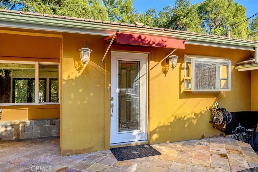 Photo of 1544 Golf Club, Glendale, CA 91206 (MLS # GD26012475)