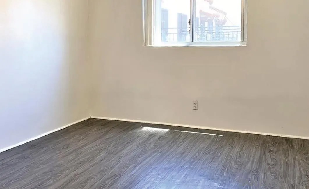 3533 6th Ave