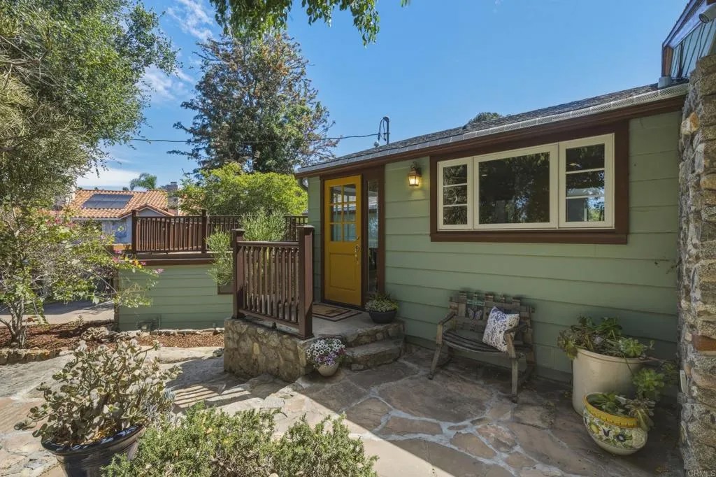10011 Fuerte Drive